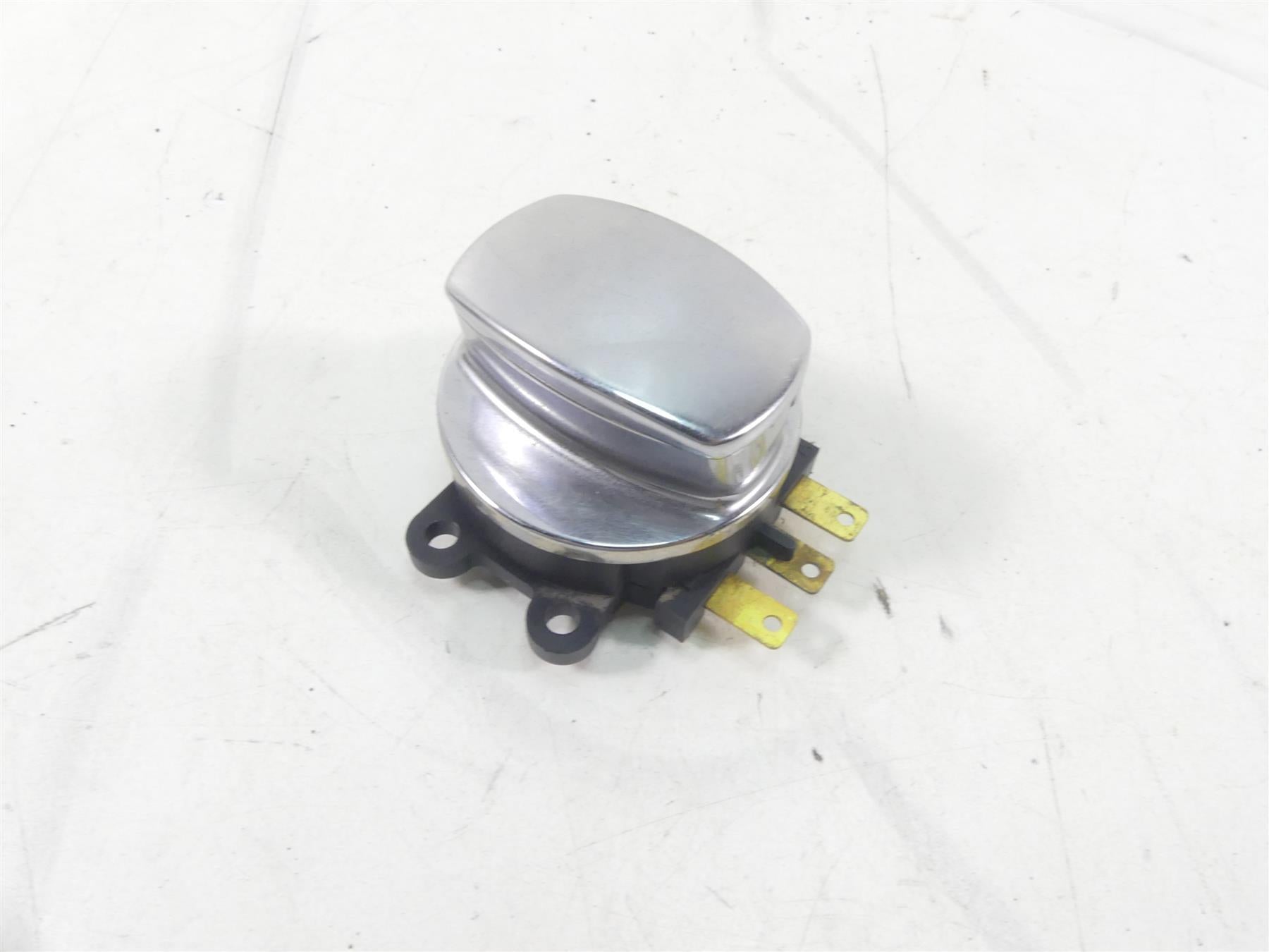 2005 Harley Softail FLSTSC Heritage Springer Ignition Switch - VIN 71450-04
