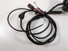 Load image into Gallery viewer, 2006 Harley Touring FLHTCUI Electra Glide Right Hand Control Switch 71684-06A | Mototech271
