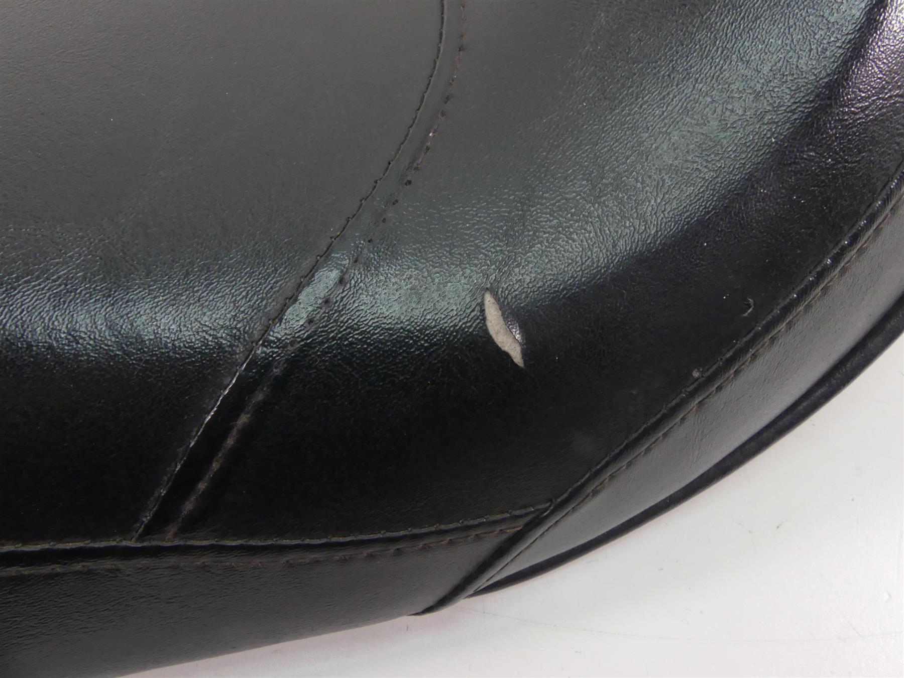 2011 Harley FXDWG Dyna Wide Glide Rider Driver Solo Seat Saddle - Read 51503-10 {{ shop.shopifyCountryName }} - Mototech271