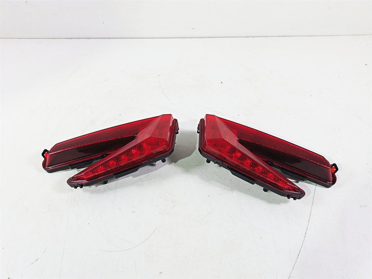 2018 Can Am Maverick X3 XRC Turbo R Taillight Tail Brake Light Set 710004743 {{ shop.shopifyCountryName }} - Mototech271