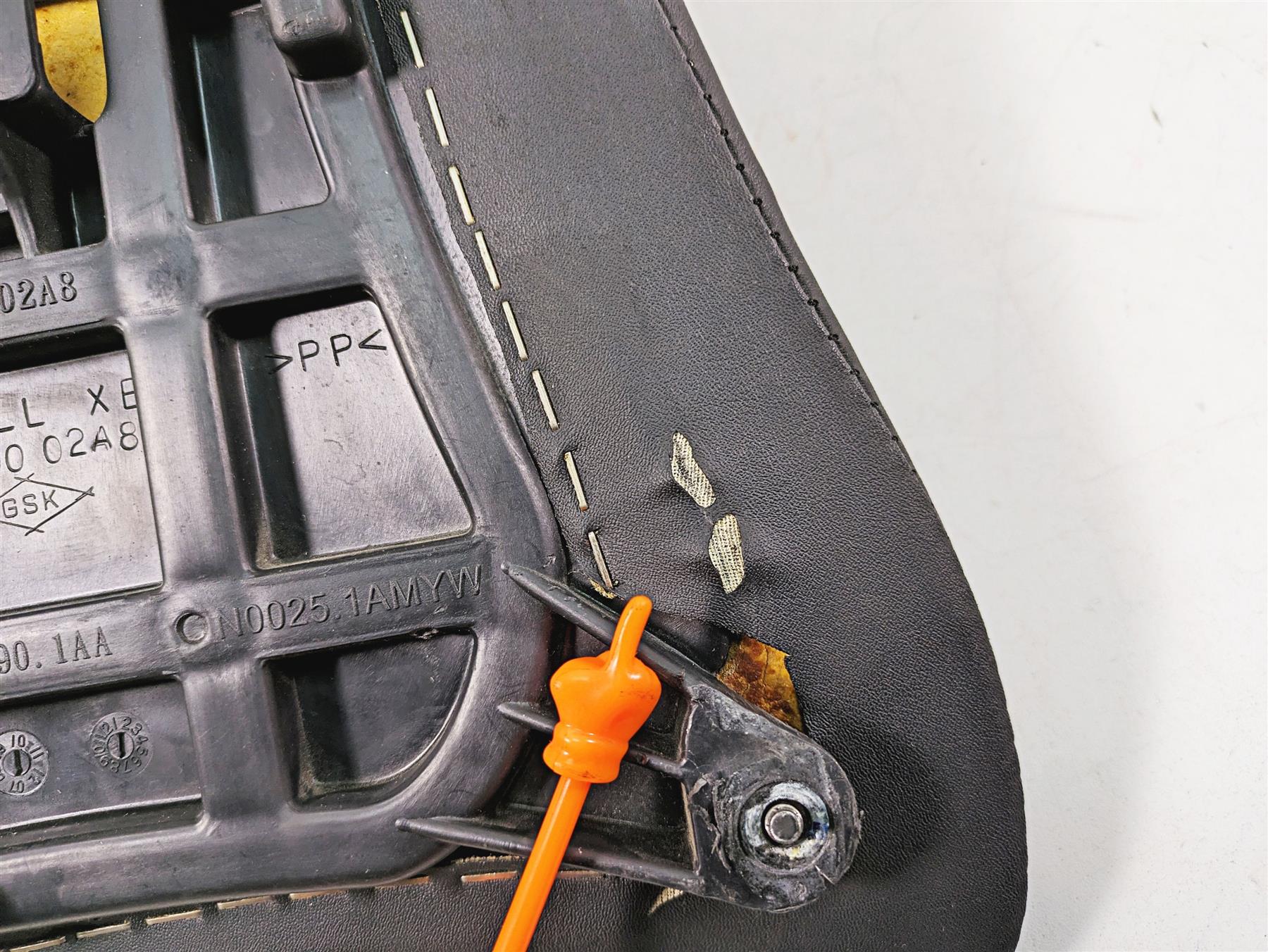 2008 Buell 1125 R Front Rider Driver Seat Saddle - Read M0090.02A8 {{ shop.shopifyCountryName }} - Mototech271