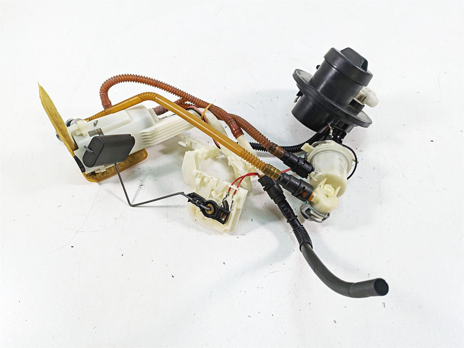 2010 Harley Touring FLHTCU Electra Glide Fuel Gas Petrol Pump - Tested 75069-08A {{ shop.shopifyCountryName }} - Mototech271
