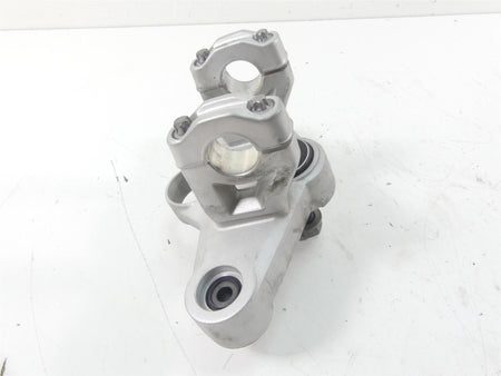 2008 BMW R1200GS K25 Upper Triple Tree Steering Clamp 31427718170 {{ shop.shopifyCountryName }} - Mototech271