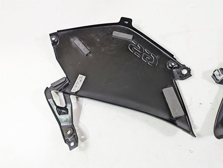 2009 BMW R1200GS K255 Adv Tank Trim Between Leg Side Cover Set -Read 46637698234 {{ shop.shopifyCountryName }} - Mototech271