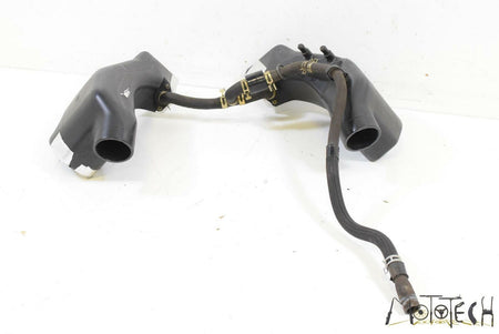 2005 Kawasaki ZZR1200 ZX1200 Front Air Intake Duct Ram Scoop Set 14073-1818 {{ shop.shopifyCountryName }} - Mototech271