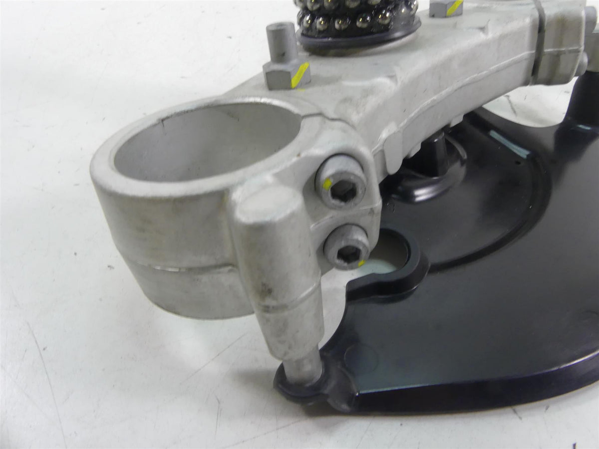 2021 Aprilia RS 660 Lower Triple Tree Steering Clamp Yoke 53mm 2B005255 {{ shop.shopifyCountryName }} - Mototech271