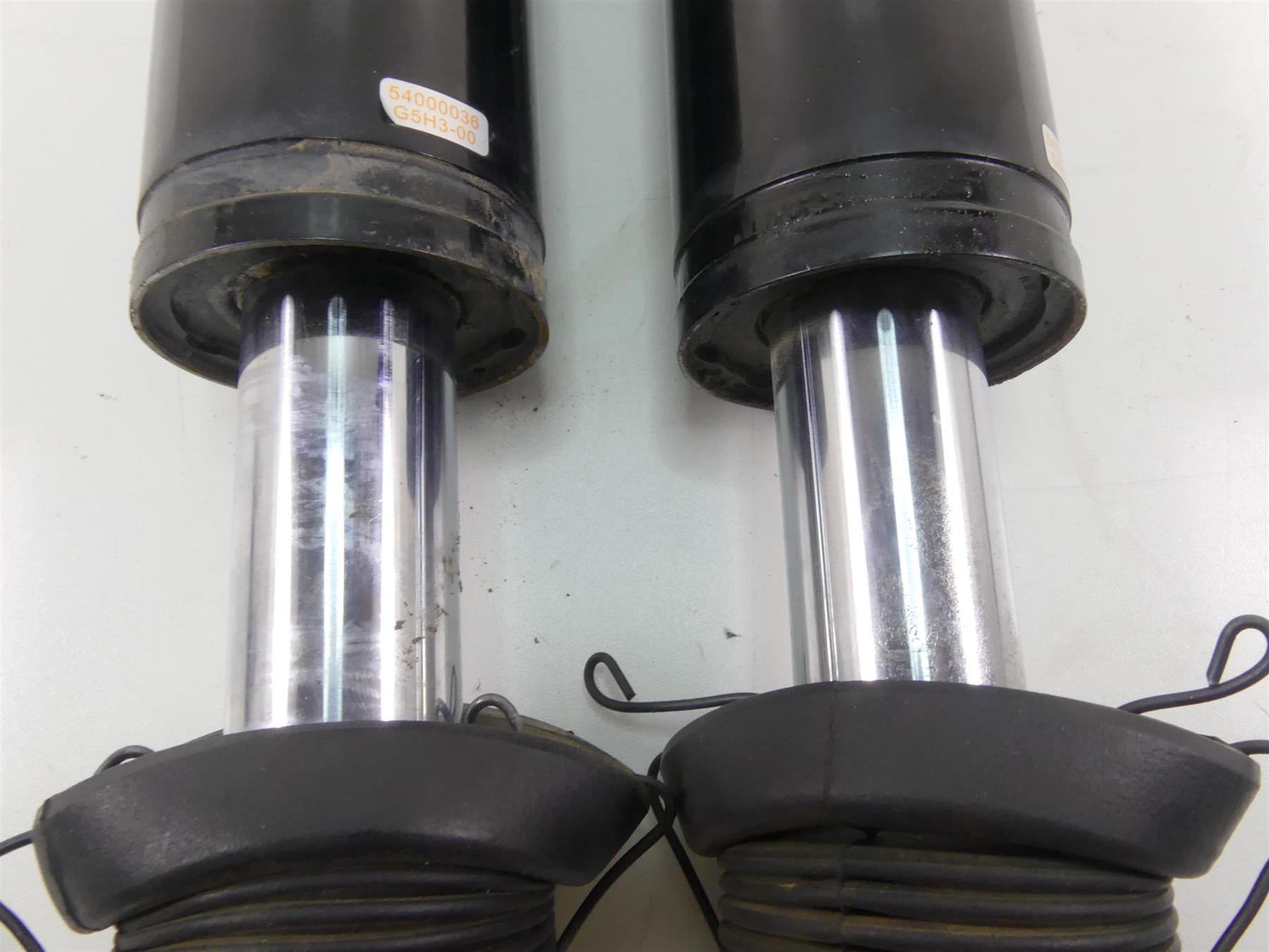 2014 Harley Touring FLHTK Electra Glide Rear 13" Air Ride Shock Dampers 54000036 {{ shop.shopifyCountryName }} - Mototech271