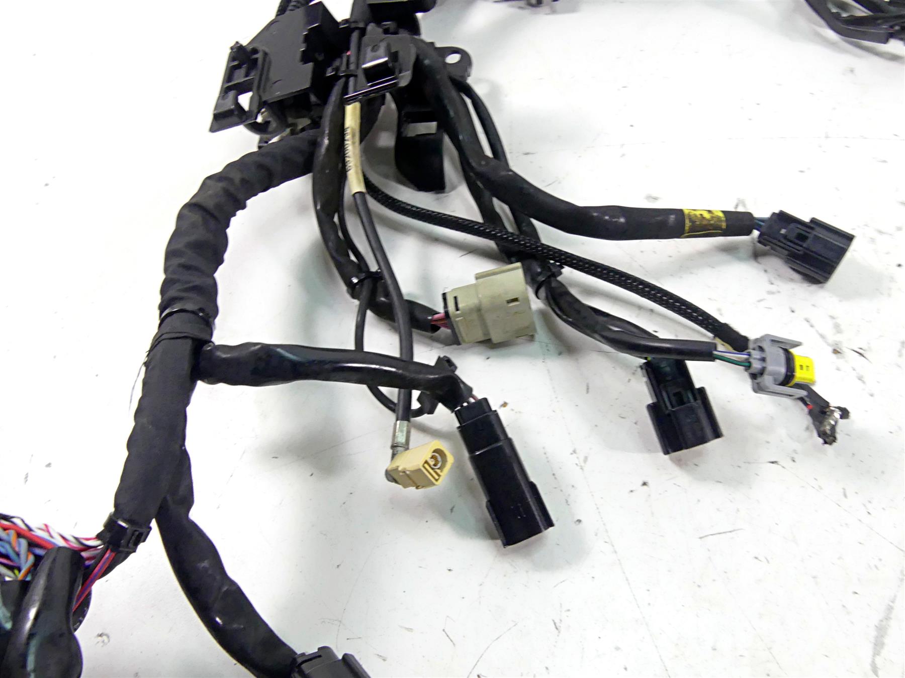 2015 Harley Touring FLHXS Street Glide Wiring Harness Loom - No Cuts 69200116 {{ shop.shopifyCountryName }} - Mototech271