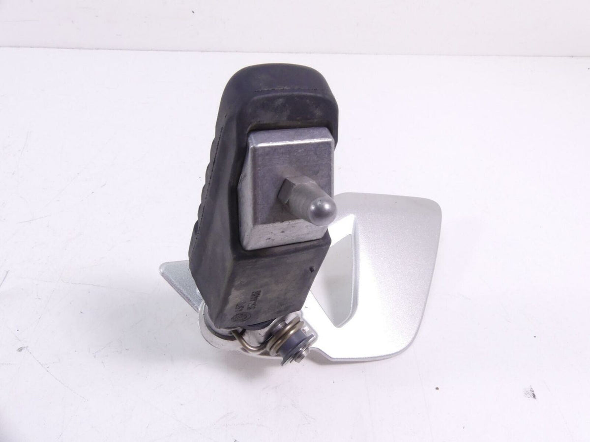 2014 BMW R1200 RT RTW K52 Front Left Rider Footpeg 46718535641/ 46718560383 {{ shop.shopifyCountryName }} - Mototech271
