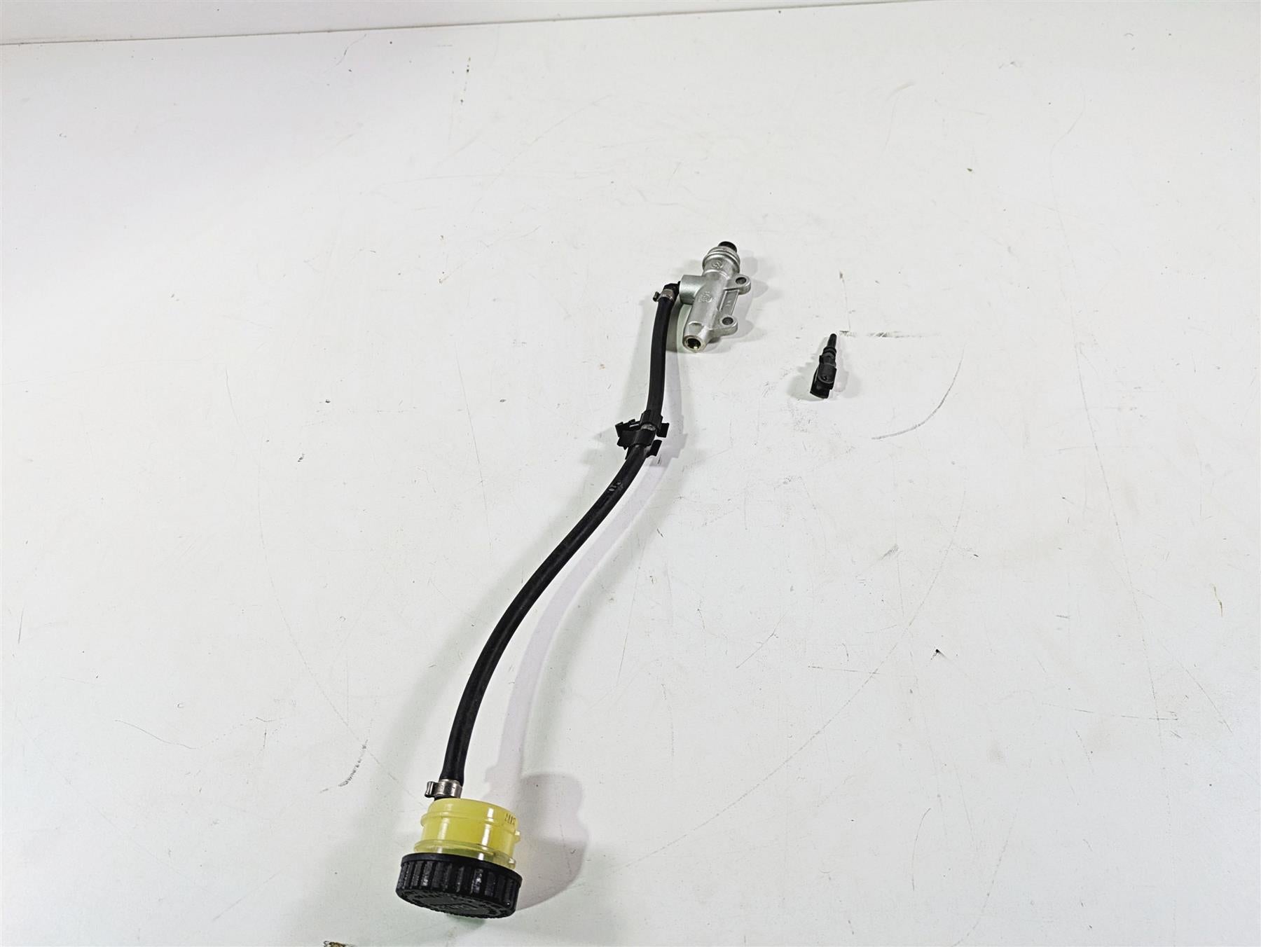 2012 BMW R1200R K27 Brembo Rear Brake Master Cylinder 34318529423 {{ shop.shopifyCountryName }} - Mototech271