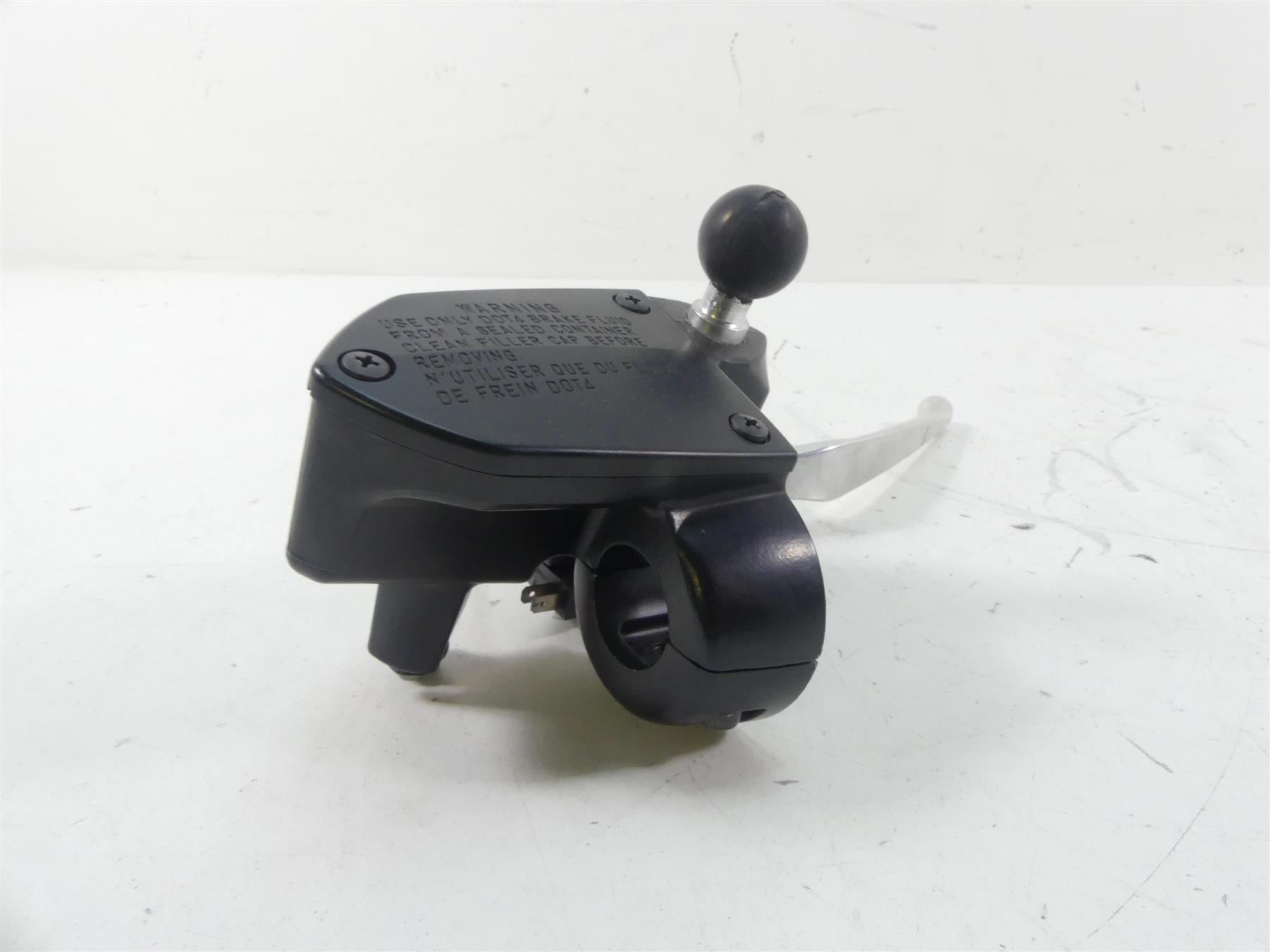 2011 Victory Vision Tour Front Brake Master Cylinder + Lever 1911378 1912685 {{ shop.shopifyCountryName }} - Mototech271
