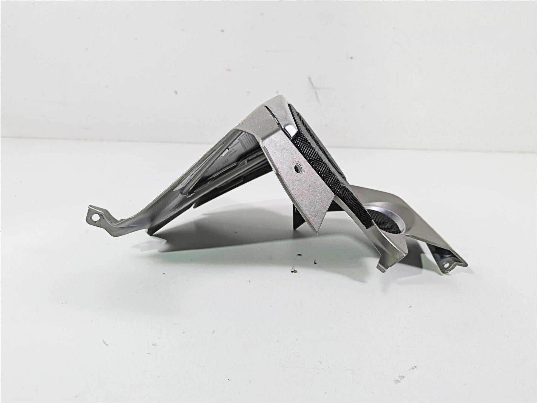 2014 BMW K1600 GTL K48 Left Speaker Cover Fairing Cowl - Read 46637709515 {{ shop.shopifyCountryName }} - Mototech271