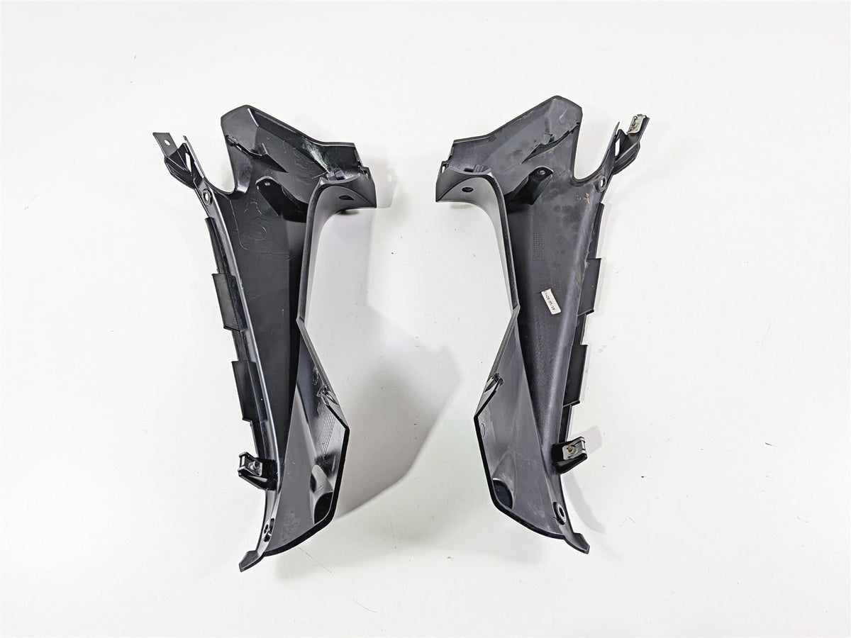 2018 Aprilia RSV4 RR Air Intake Cover Fairing Set 2B001541000XN6 2B001540000XN6 {{ shop.shopifyCountryName }} - Mototech271