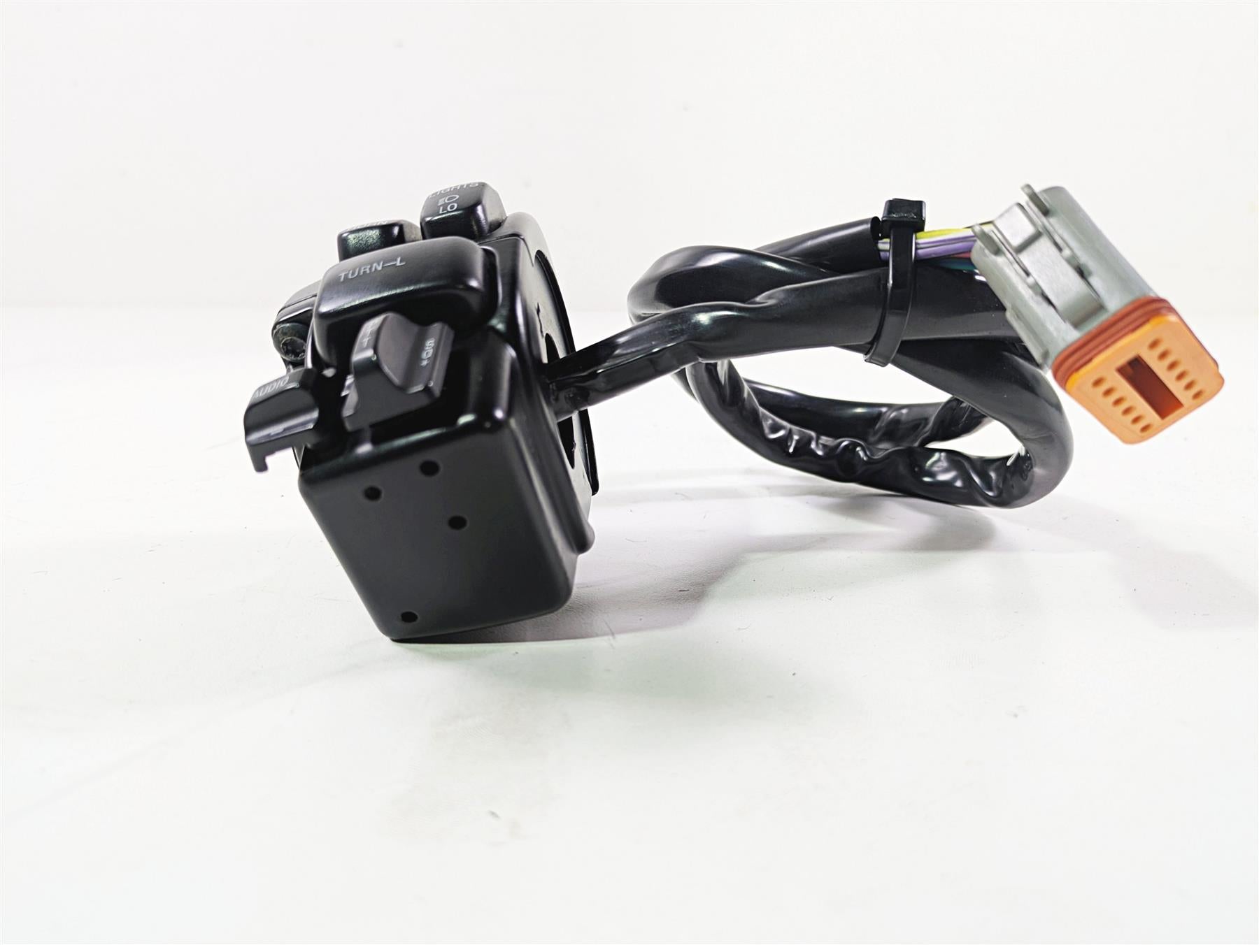 1999 Harley Touring FLHTCUI E-Glide Left Hand Control Switch Audio 71682-06A {{ shop.shopifyCountryName }} - Mototech271