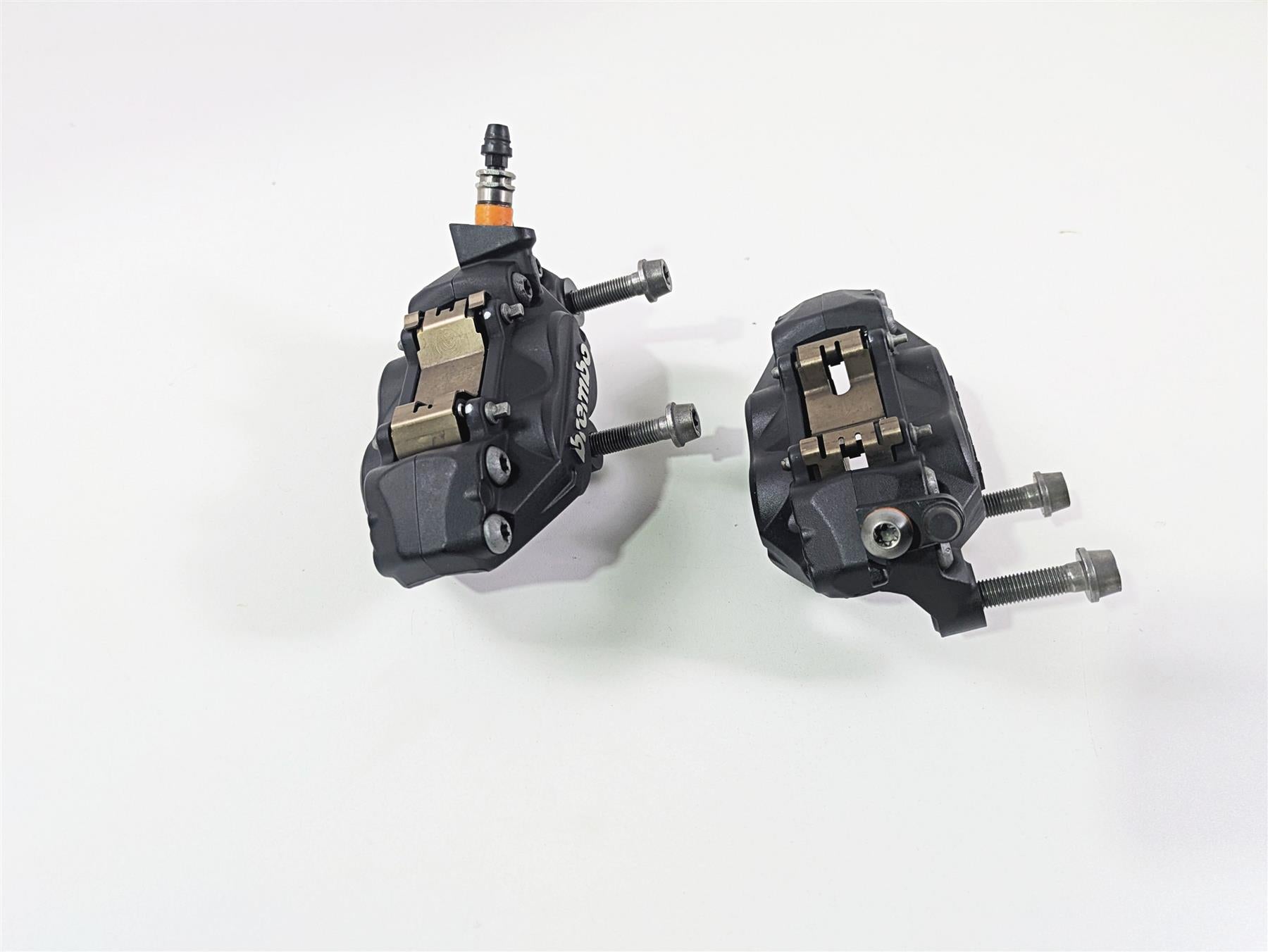 2022 BMW RnineT Pure K22 Brembo Front Brake Caliper Set 34117716717 34118563486 {{ shop.shopifyCountryName }} - Mototech271
