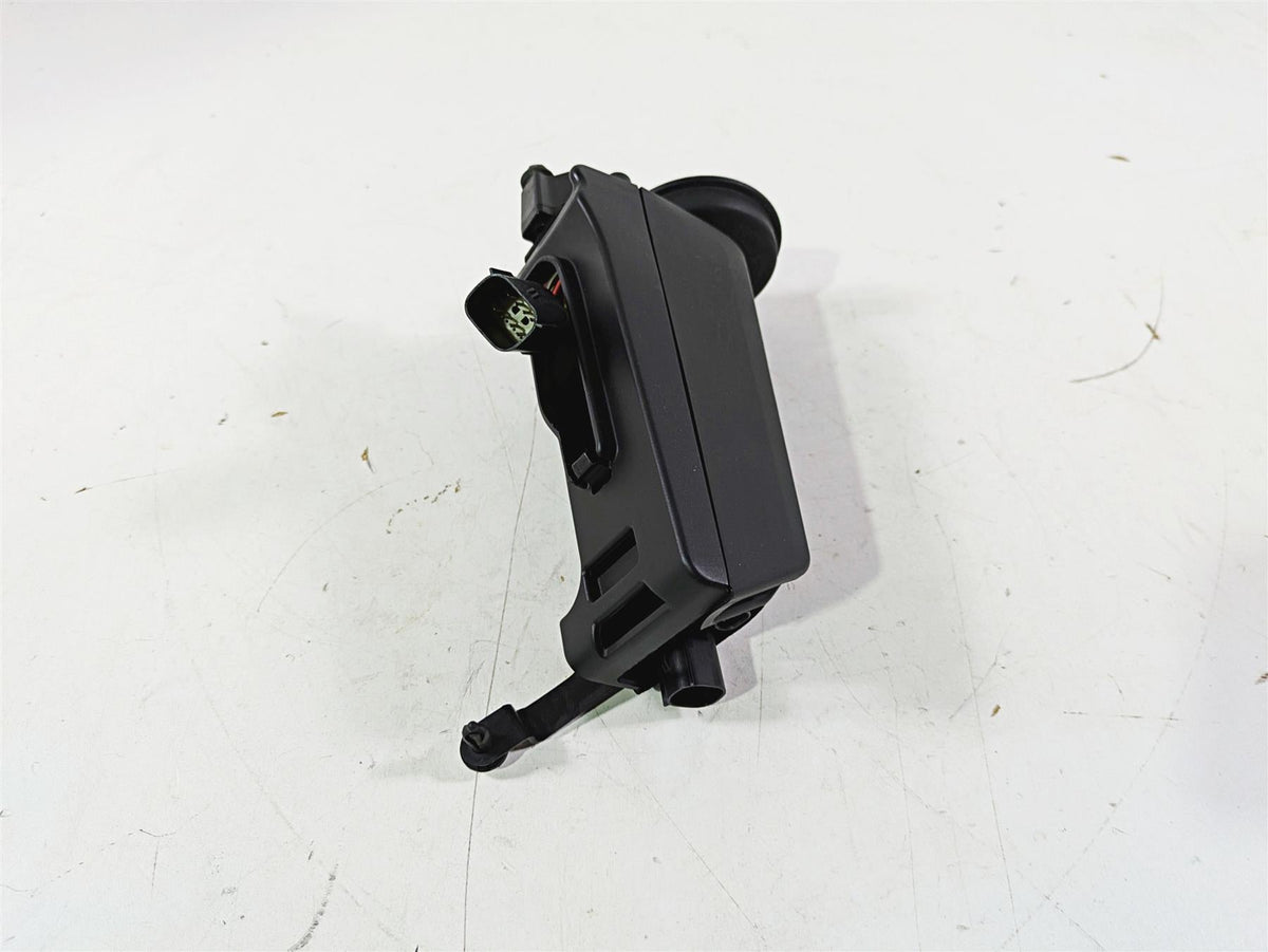 2018 Harley Softail FXFBS Fat Bob Horn + Wiring Box 69201654 {{ shop.shopifyCountryName }} - Mototech271