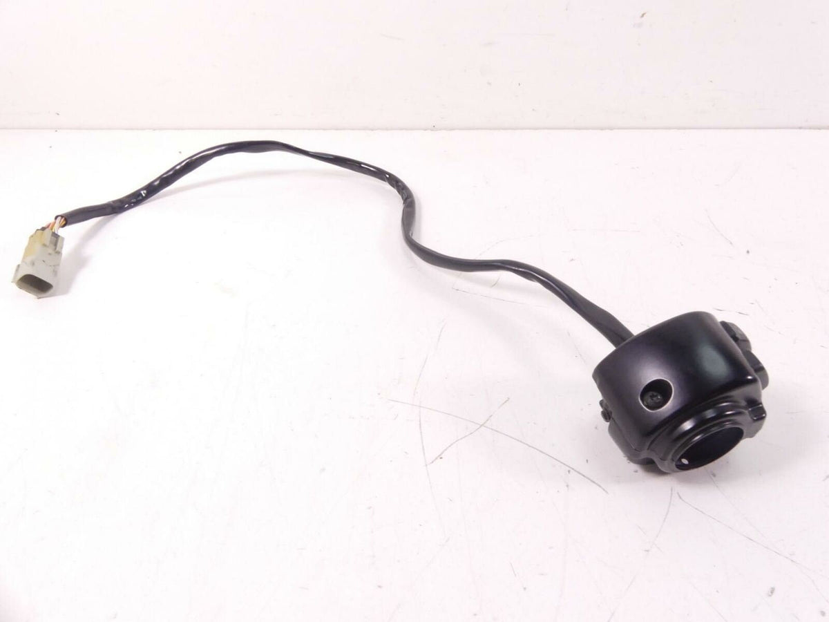 2009 Harley VRSCAW V-Rod Left Control Switch Turn Signal Horn Lights 71682-06A {{ shop.shopifyCountryName }} - Mototech271
