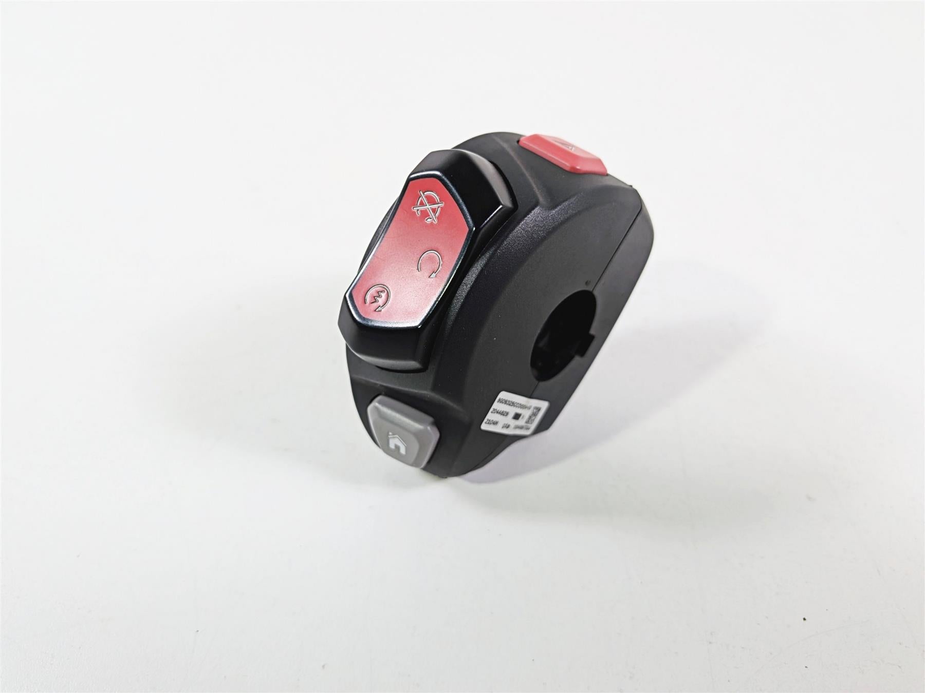 2022 Triumph Tiger 900 GT Pro Right Hand Home Start Stop Control Switch T2044829 {{ shop.shopifyCountryName }} - Mototech271