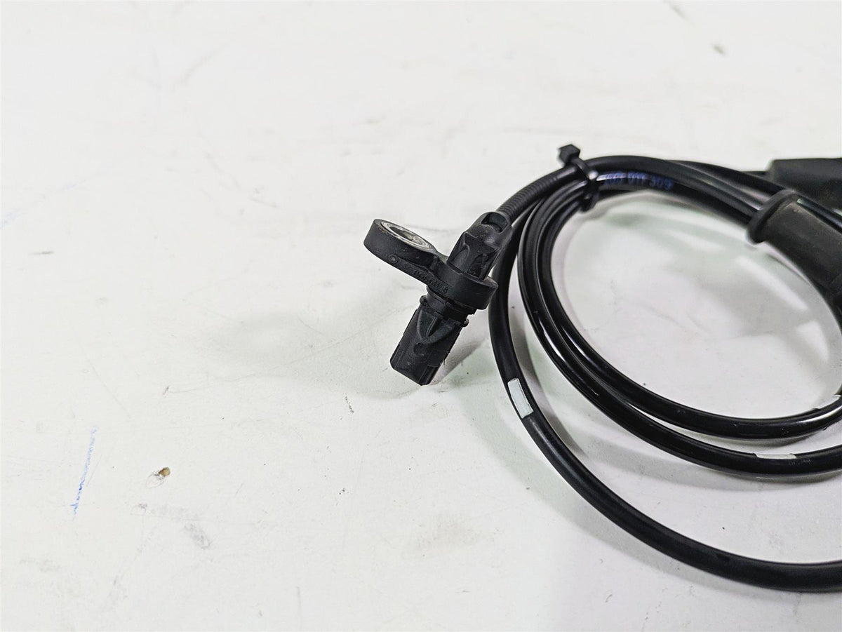 2020 Suzuki V-Strom 1050 XT Front Abs Brake Wheel Speed Sensor 55710-06L00 {{ shop.shopifyCountryName }} - Mototech271