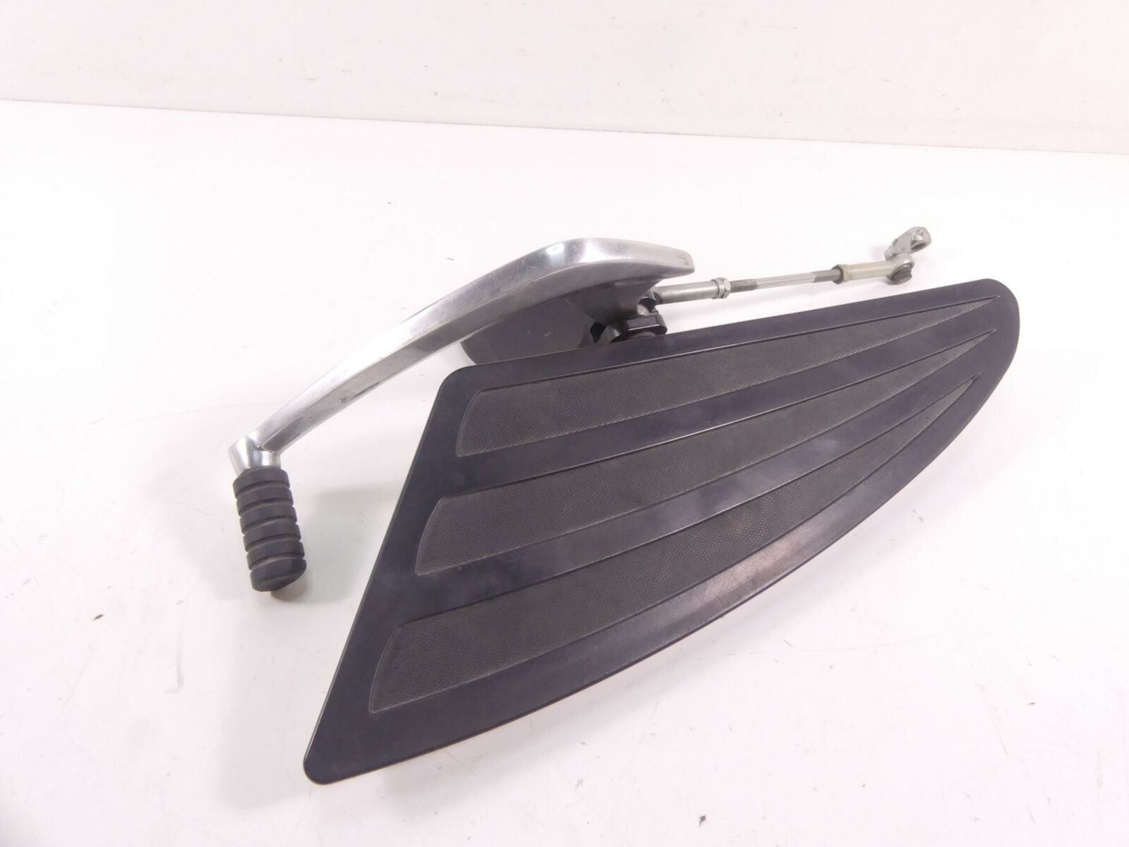 2010 Victory Vision Tour Left Front Rider Floor Foot Board Shifter Set 5135045 {{ shop.shopifyCountryName }} - Mototech271