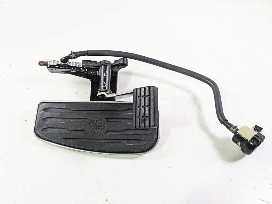 2004 Yamaha XVZ1300 Royal Star Right Floorboard & Brake Pedal Set 4XY-27420-10 {{ shop.shopifyCountryName }} - Mototech271