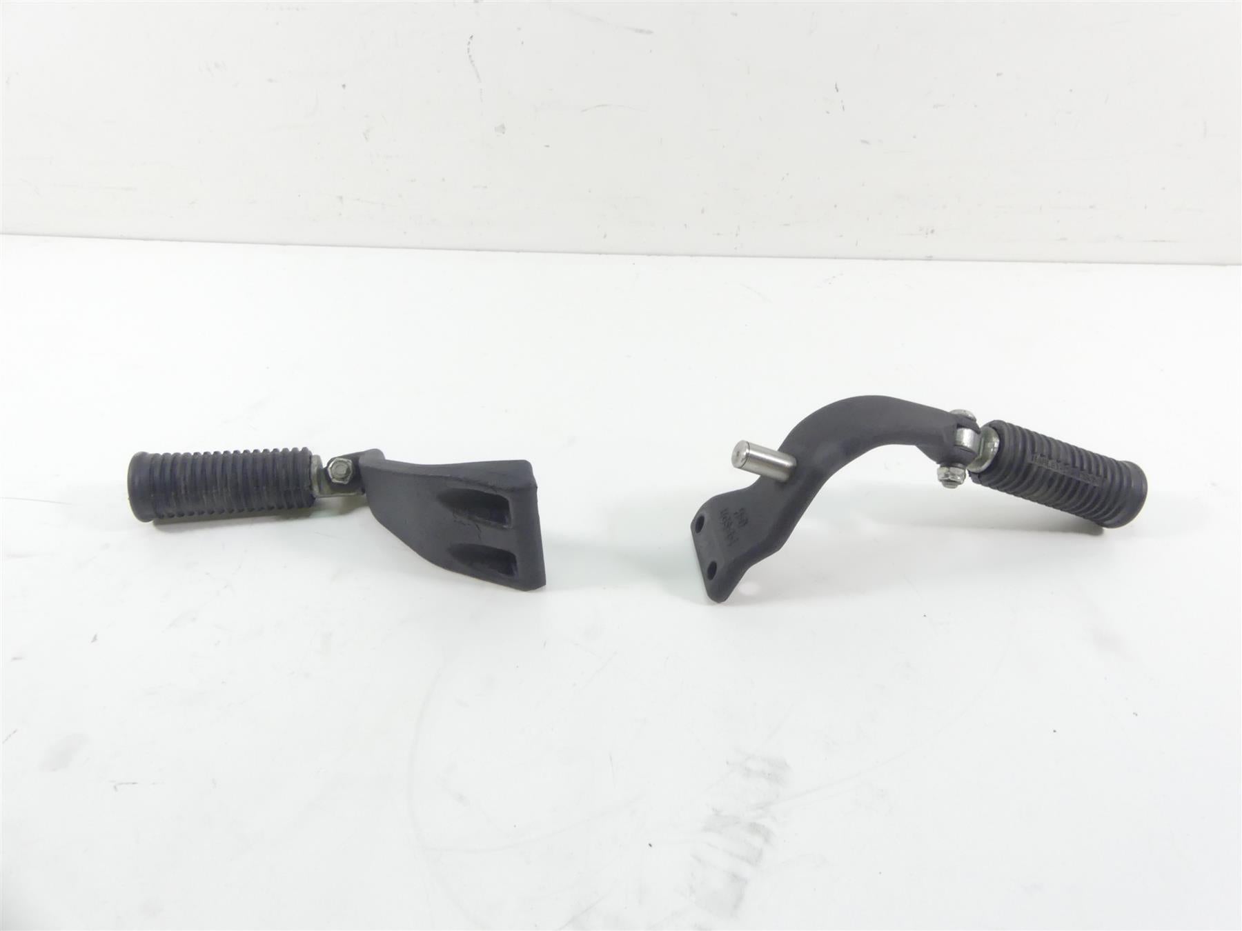2013 Harley FXDWG Dyna Wide Glide Front Rider Mid Foot Control Peg Set UGS-1-1 {{ shop.shopifyCountryName }} - Mototech271
