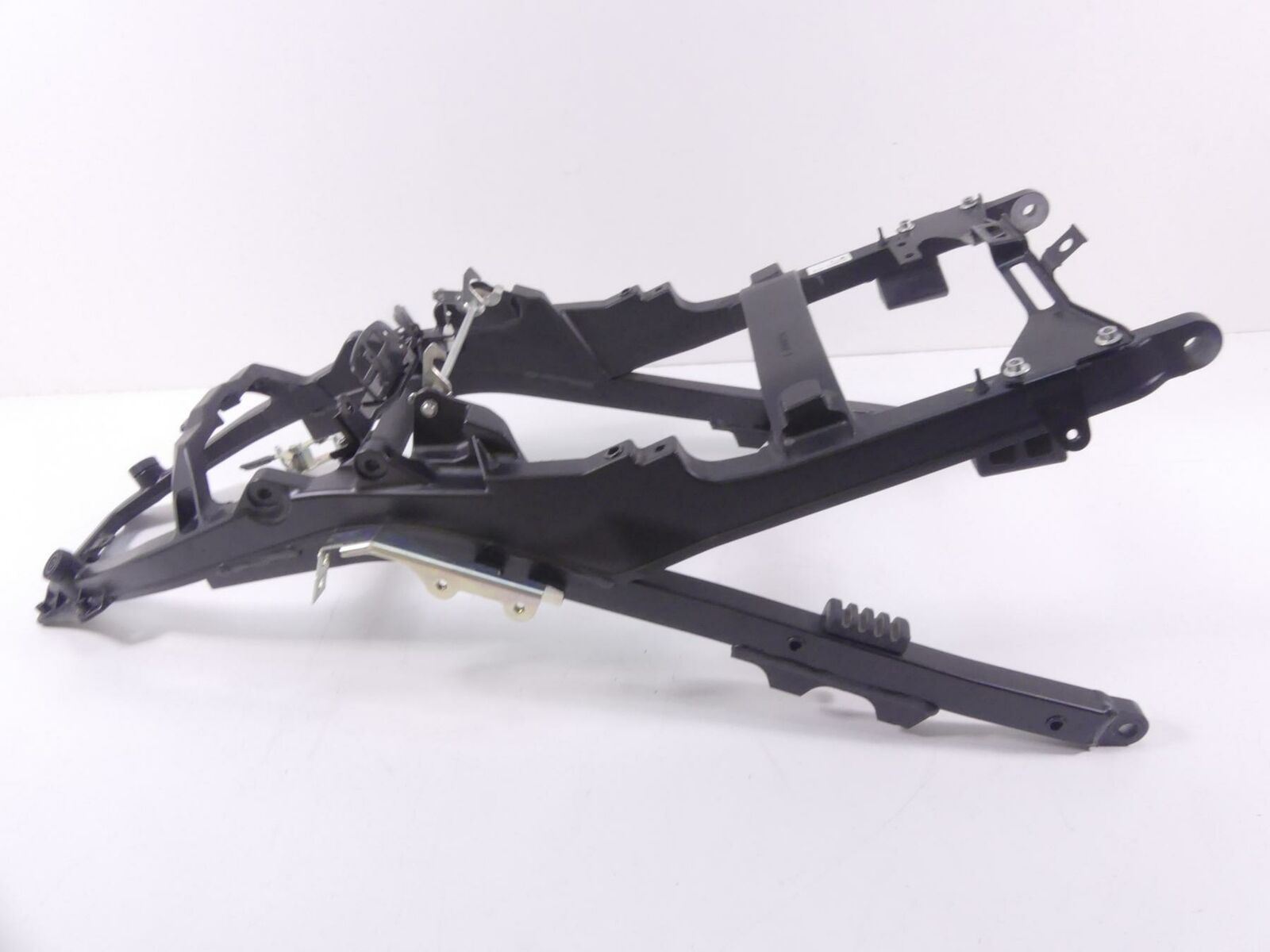 2019 Yamaha VMX17 V-Max 1700 Rear Subframe Sub Frame + Seat Lock 2S3-21190-00-00 | Mototech271