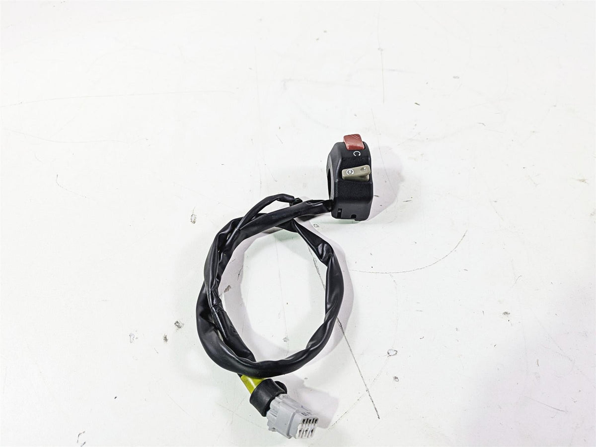 2024 Kawasaki ZX6R ZX636 Ninja Right Hand Control Switch 46091-0625 {{ shop.shopifyCountryName }} - Mototech271