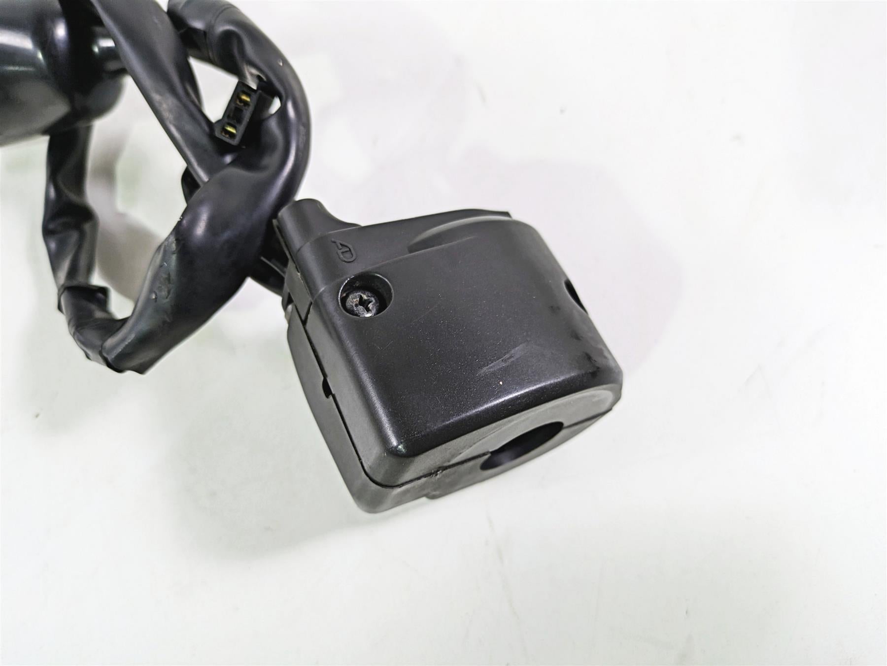 2009 Kawaski EX250 Ninja 250R Left Hand Light Blinker Control Switch 46091-0156 {{ shop.shopifyCountryName }} - Mototech271