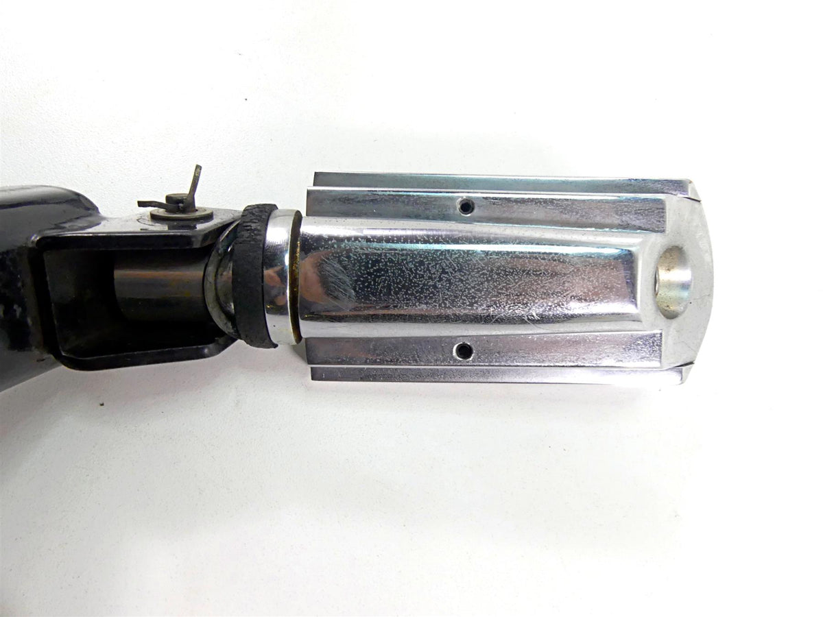 2002 Honda VTX1800 R Rear Passenger Footpeg Set 50680-MCV-000 50685-MCV-000 {{ shop.shopifyCountryName }} - Mototech271