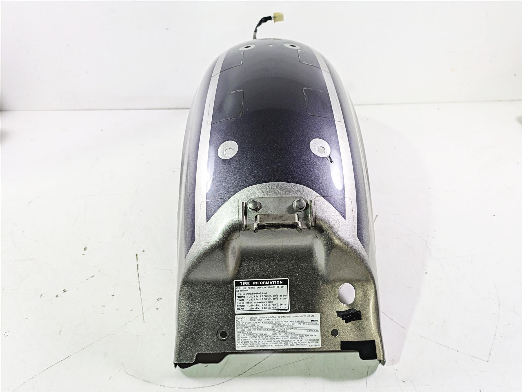 2007 Yamaha XVS1300 V-Star Tour Rear Fender + Taillight Set 3D8-21610-00 {{ shop.shopifyCountryName }} - Mototech271