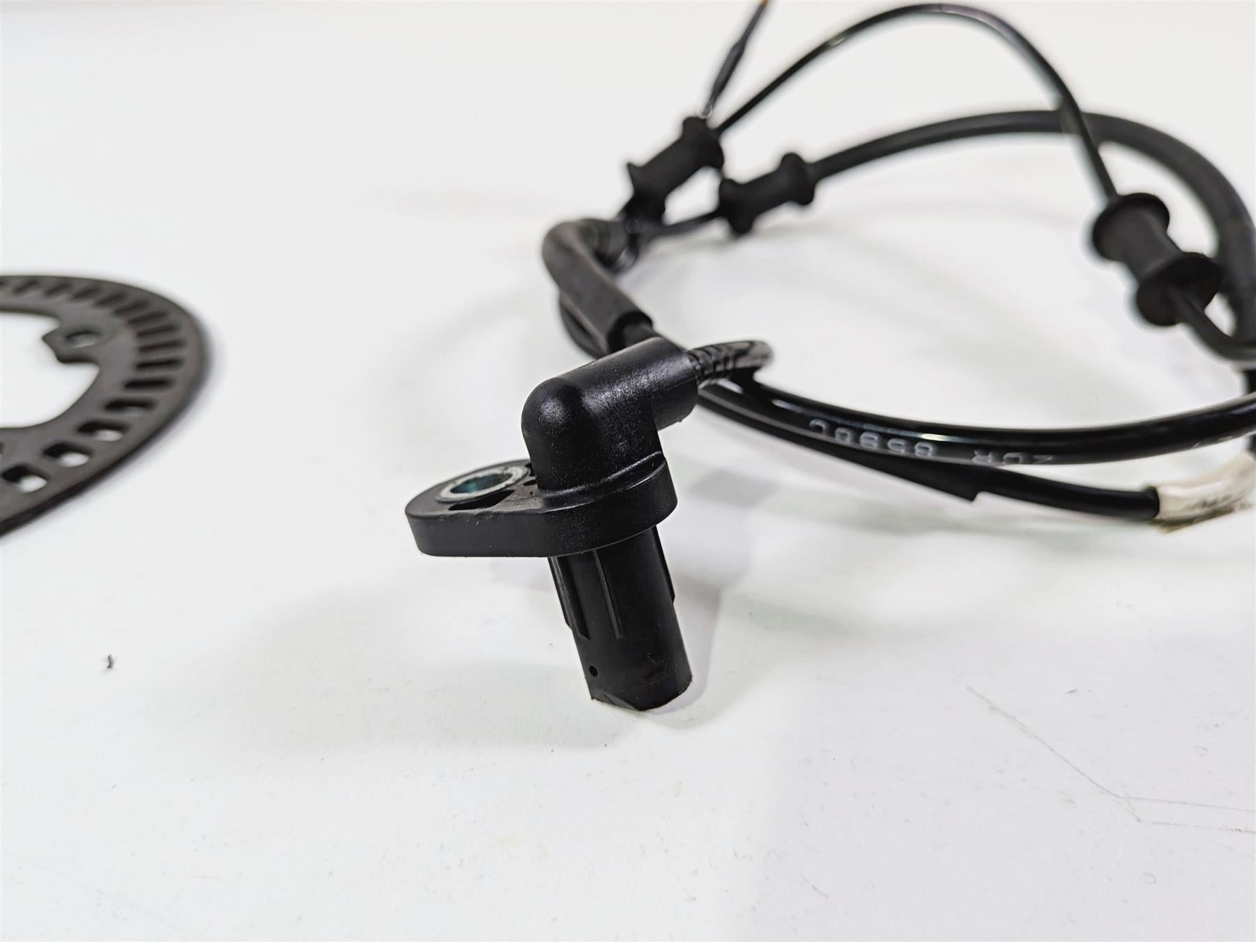 2016 Yamaha YZF R1 RN32 Rear Abs Brake Wheel Speed Sensor 2CR-85980-00-00 {{ shop.shopifyCountryName }} - Mototech271