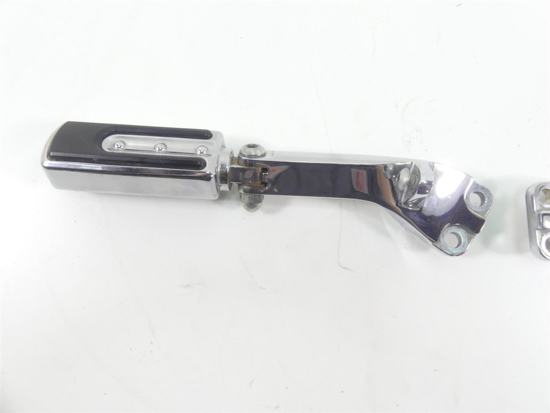 2009 Harley Dyna FXDF SE CVO Fat Bob Rear Chrome Passenger Footpeg Set 49251-06A {{ shop.shopifyCountryName }} - Mototech271
