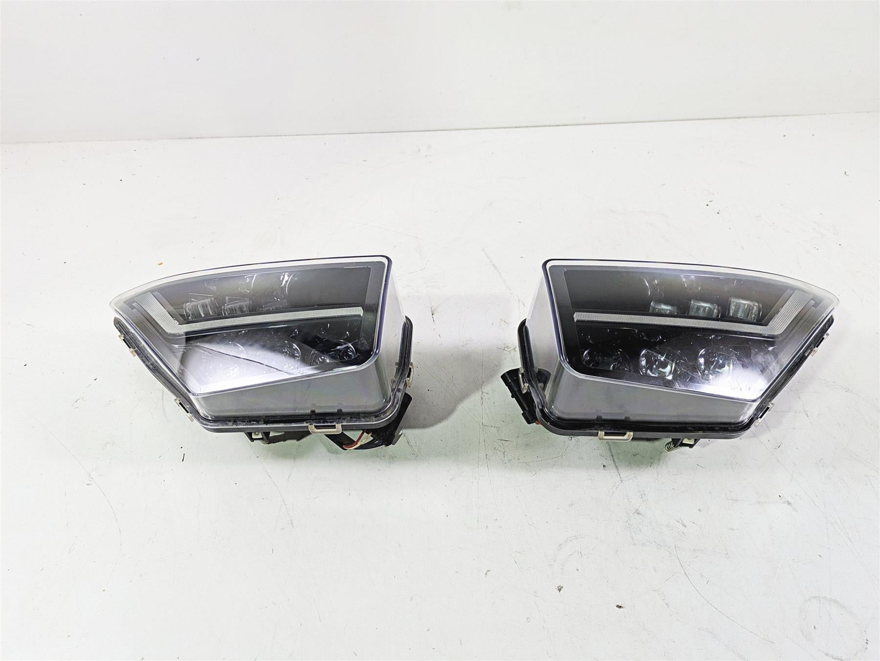 2021 Kawasaki Teryx KRX KRF 1000 Headlight Head Light Lamp 23004-0392 23004-0393 {{ shop.shopifyCountryName }} - Mototech271