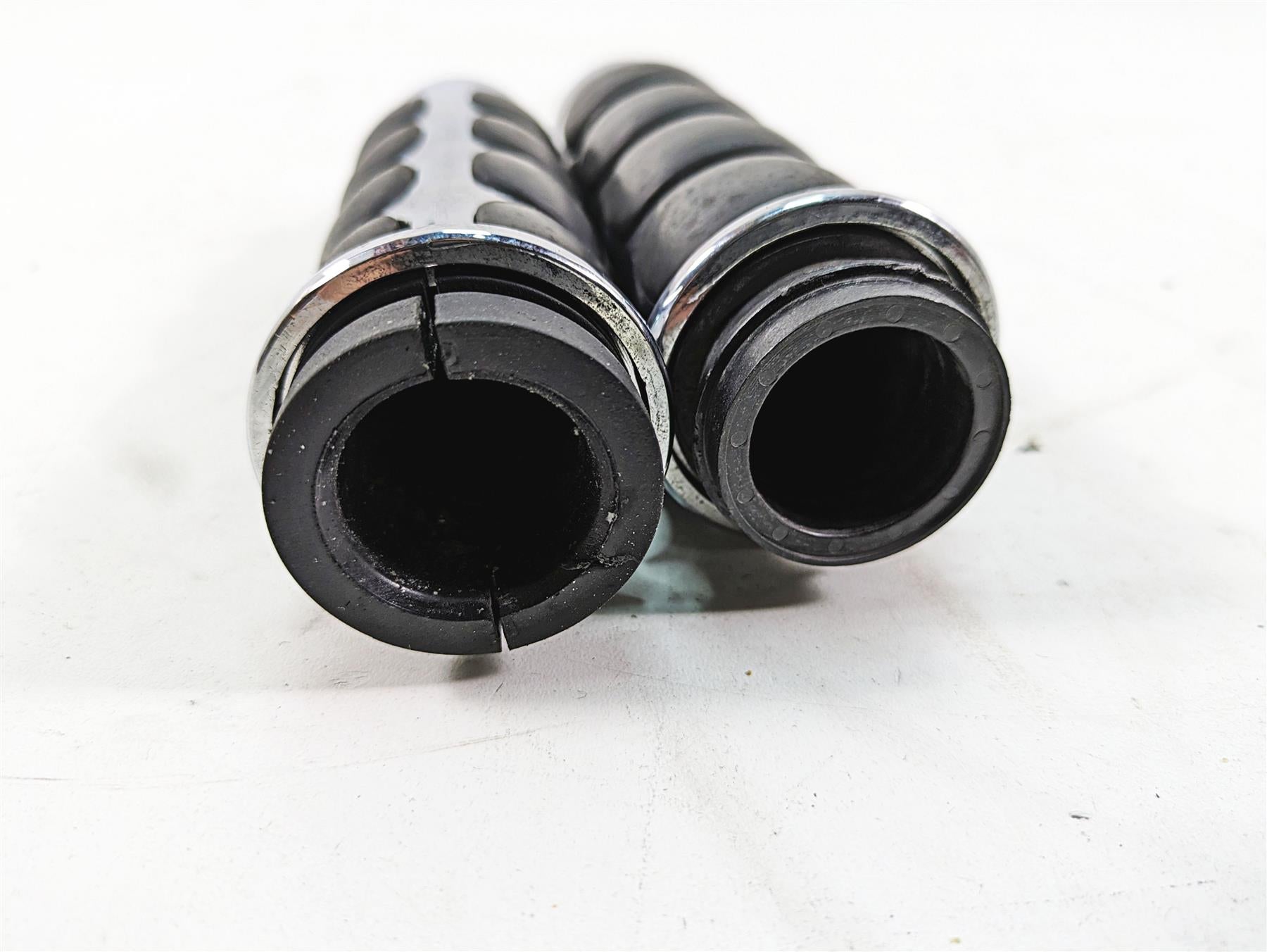 2011 Harley Touring FLTRU Road Glide Aftermarket Spike Hand Grip Set {{ shop.shopifyCountryName }} - Mototech271