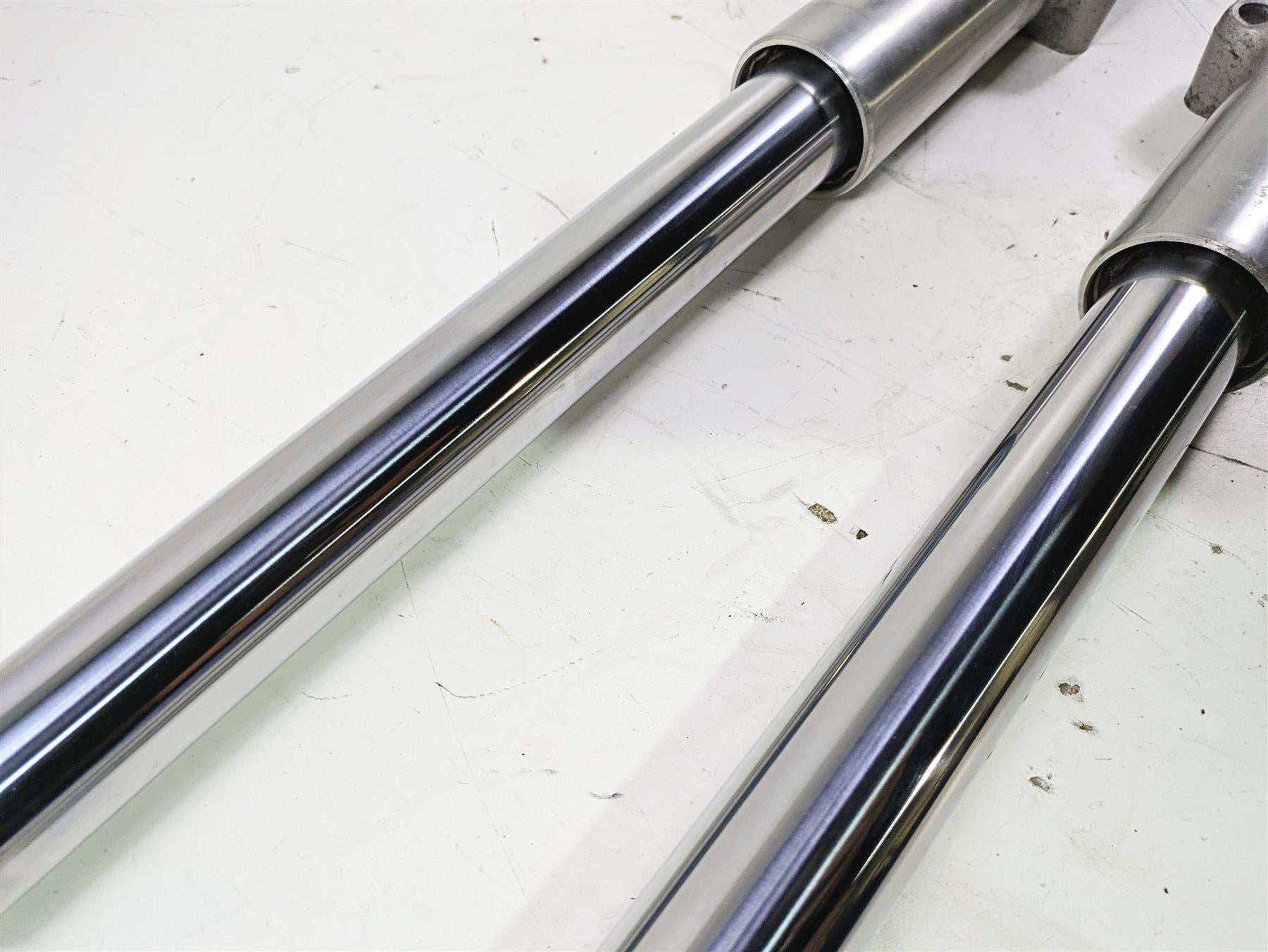 2016 Harley Touring FLTRX Road Glide Front Fork Leg Set 49mm 45400021 45400022 {{ shop.shopifyCountryName }} - Mototech271