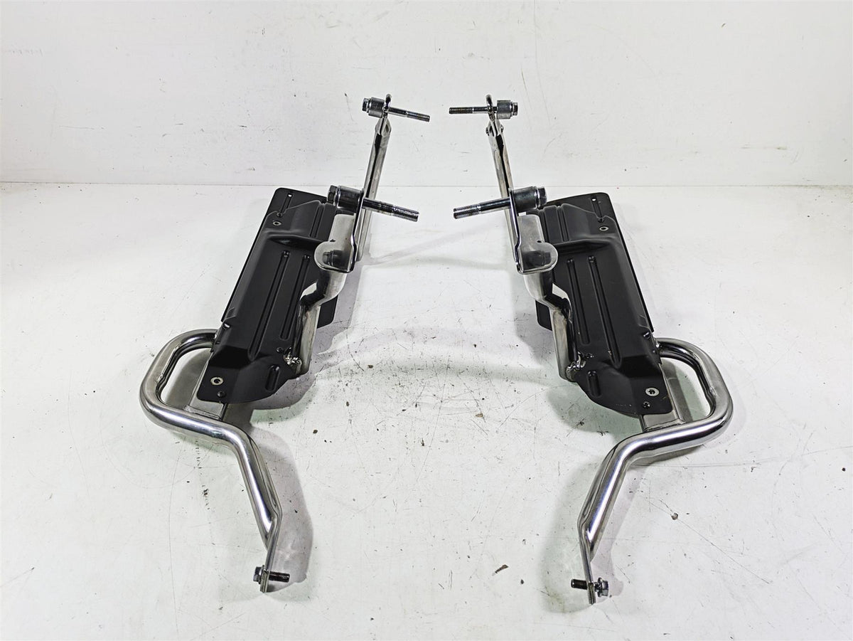 1998 Honda GL1500 Valkyrie Tour Saddlebag Rack Panier Holder Set 84250-MZ0-700 {{ shop.shopifyCountryName }} - Mototech271