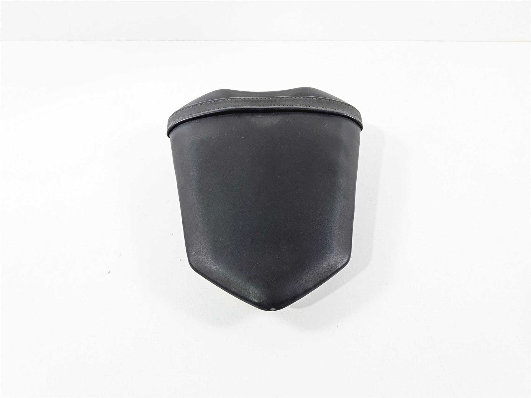 2008 Yamaha YZF R1 RN19 Rear Passenger Pillion Seat Saddle 4C8-24750-00-00 {{ shop.shopifyCountryName }} - Mototech271