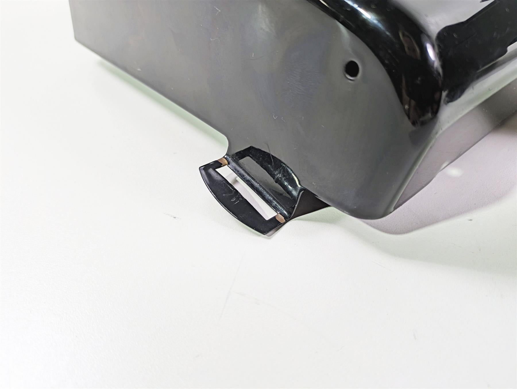 2014 Harley FXDF Dyna Fat Bob Electric Tray & Black Cover 70367-12 {{ shop.shopifyCountryName }} - Mototech271