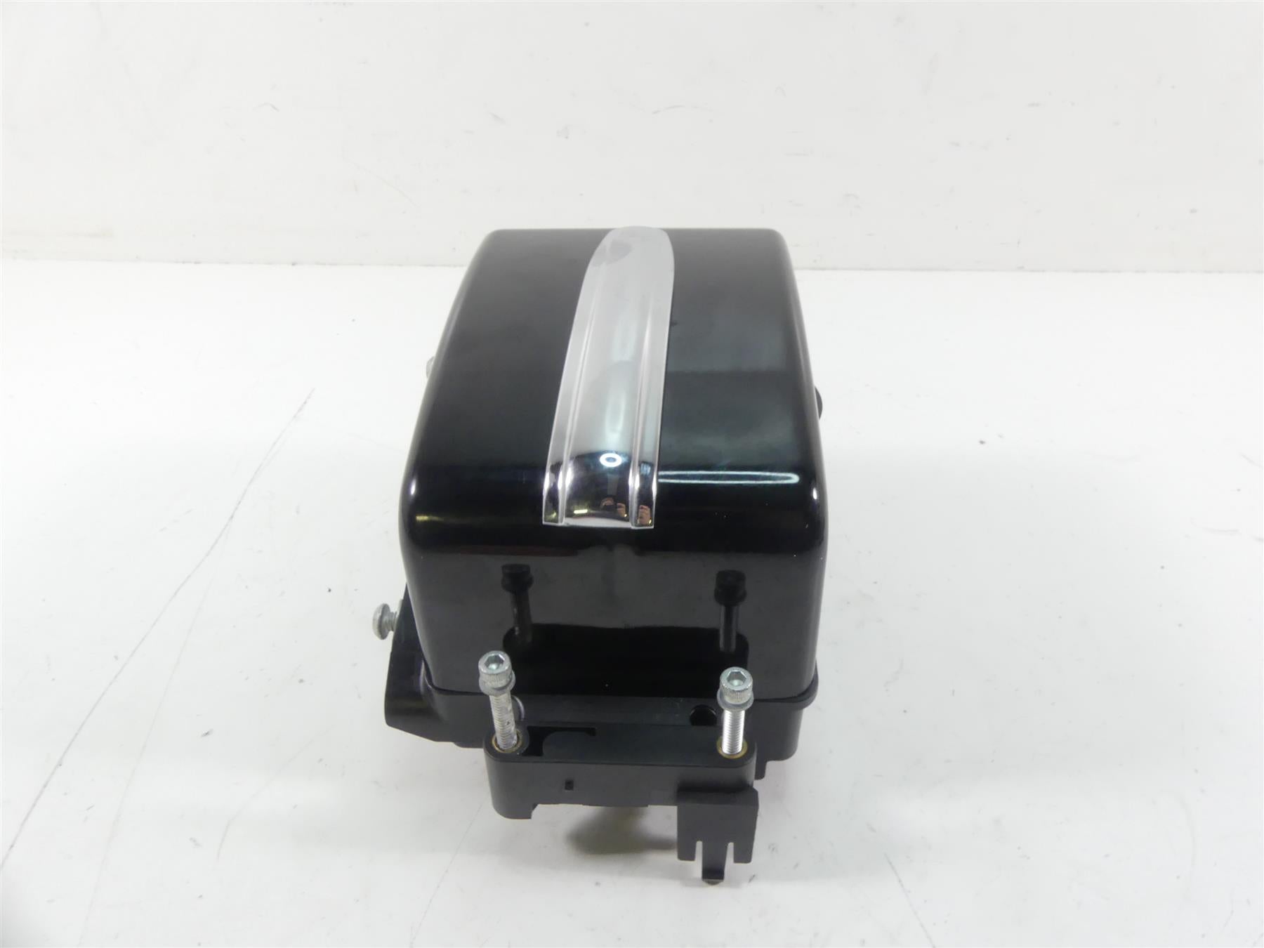 2013 Harley FXDWG Dyna Wide Glide Electric Tray & Cover Lid 70367-12 66361-12 {{ shop.shopifyCountryName }} - Mototech271