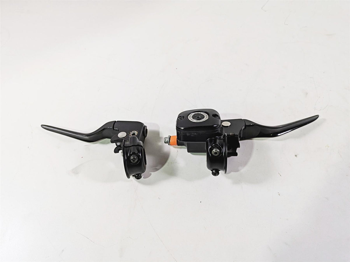 2014 Harley FXDL Dyna Low Rider Front Brake Master Cylinder 11/16" Set 45170-08F {{ shop.shopifyCountryName }} - Mototech271