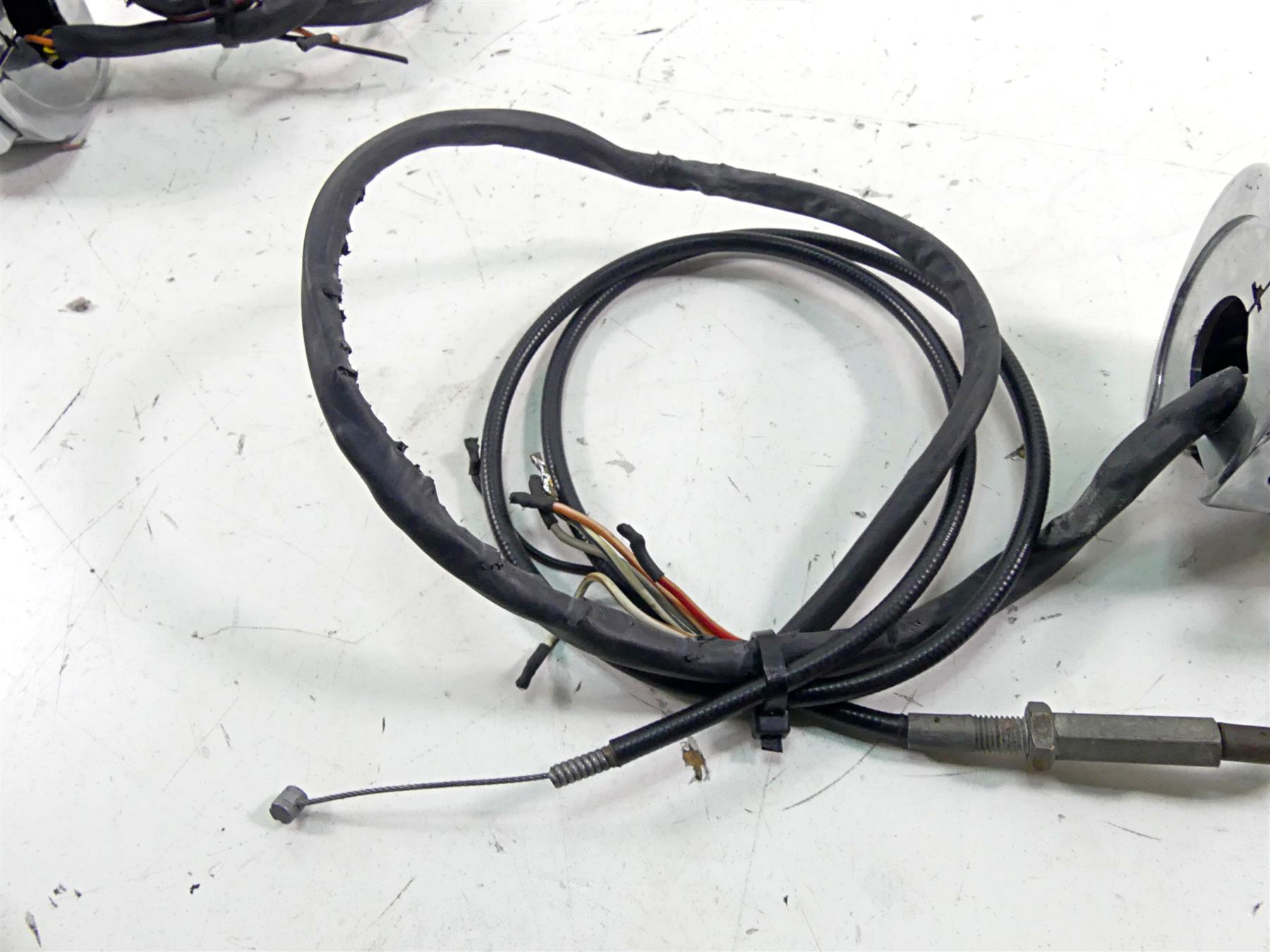 Harley Davidson Sportster Dyna Softail V Rod Chrome Left Right Control Switch Set {{ shop.shopifyCountryName }} - Mototech271