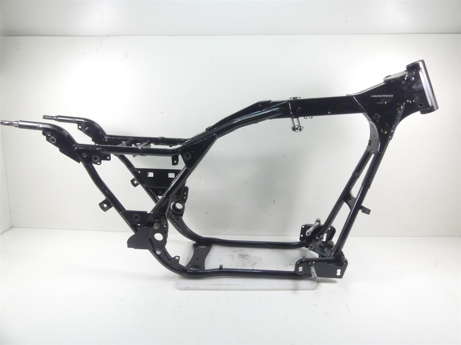 2005 Harley Touring CVO FLHTC SE Electra Glide Straight Frame Chassis With Rebuilt Salvage Title 47900-02A {{ shop.shopifyCountryName }} - Mototech271