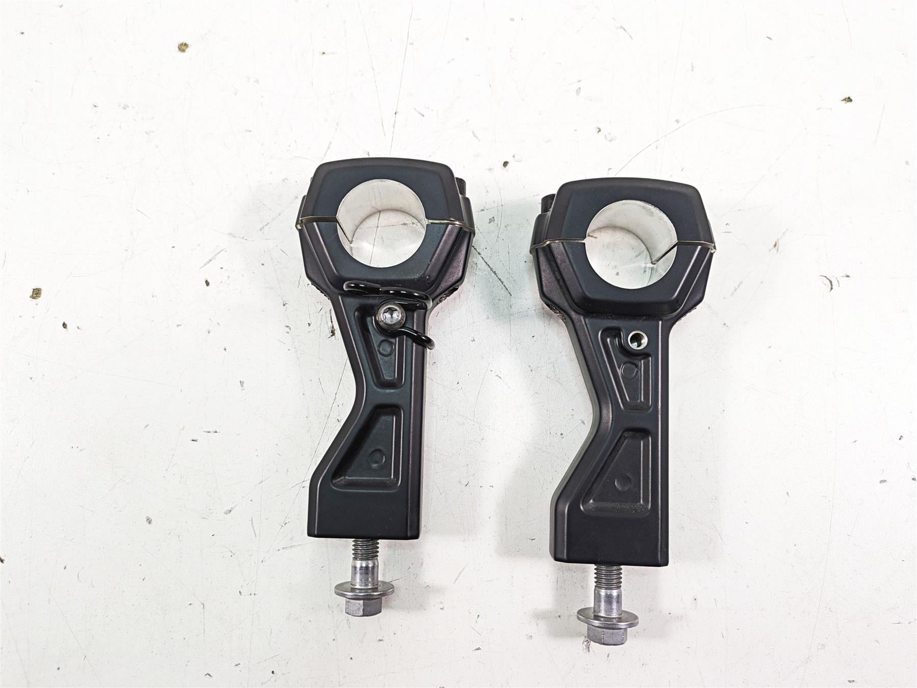 2022 Harley RA1250 S Pan America Handlebar Riser Holder Clamp Set 55900191 {{ shop.shopifyCountryName }} - Mototech271