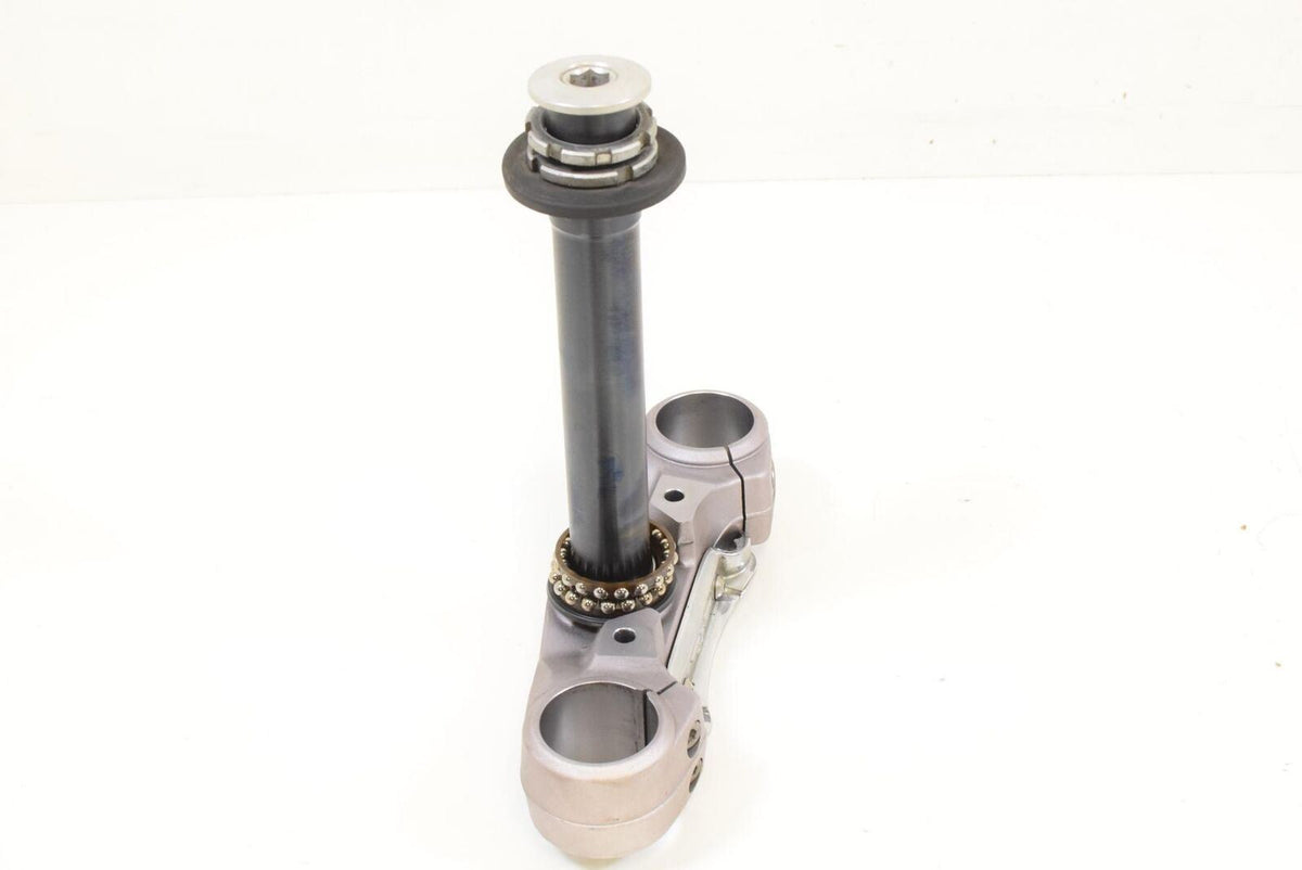 2008 Moto Guzzi Breva Sport 1200 Lower Triple Tree Steering Clamp GU05494030 {{ shop.shopifyCountryName }} - Mototech271