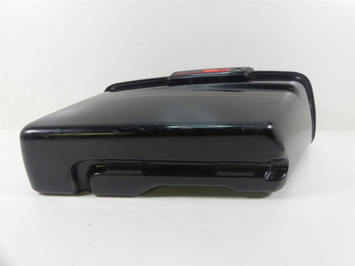 2014 Harley Touring FLHXS Street Glide Sp Right Saddlebag Saddle Bag 90200412 {{ shop.shopifyCountryName }} - Mototech271