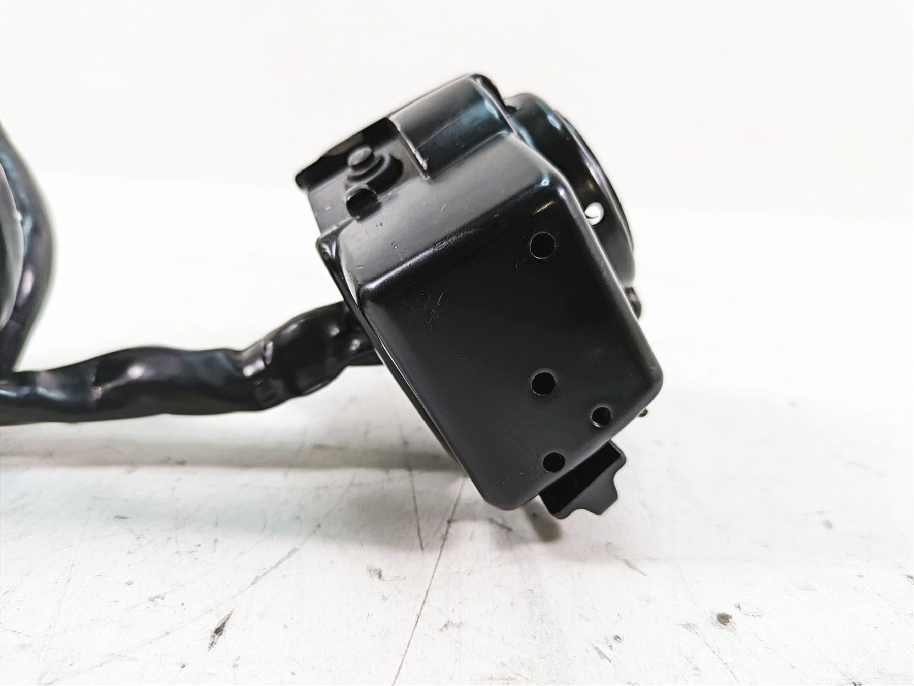 2008 Harley FLHTCU Electra Glide Left Hand Control Switch - Read 71682-06A {{ shop.shopifyCountryName }} - Mototech271