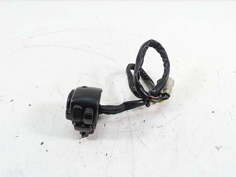 2008 Harley FLHTCU Electra Glide Left Hand Control Switch - Read 71682-06A {{ shop.shopifyCountryName }} - Mototech271