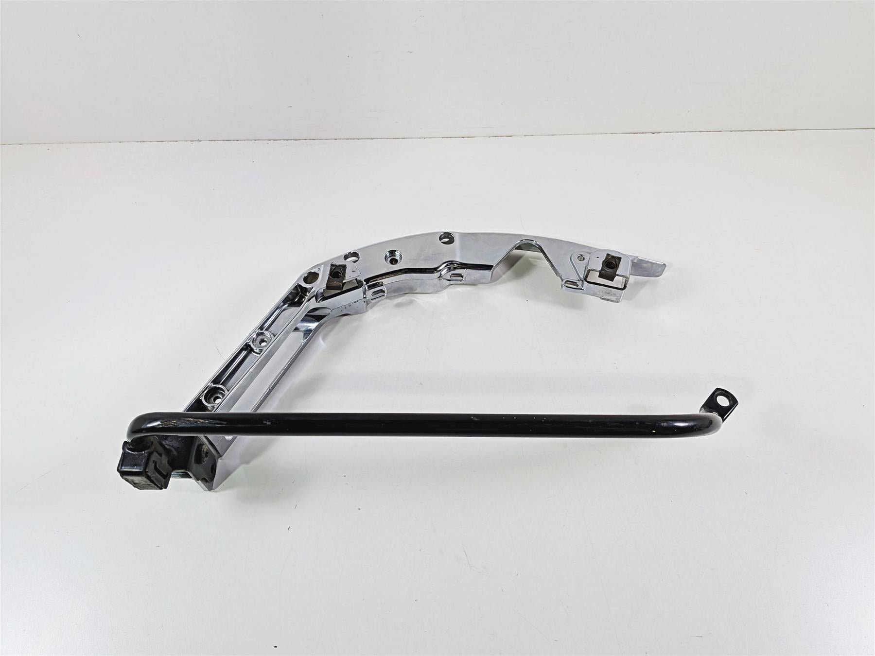 2016 Harley Touring FLHX Street Glide Right Rear Chrome Saddlebag Mount 90200502 {{ shop.shopifyCountryName }} - Mototech271