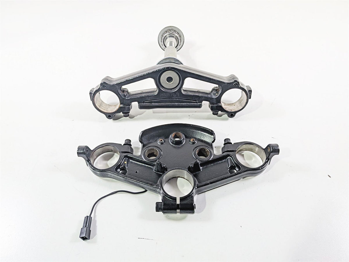 2020 Harley Touring FLTRK Road Glide Upper Lower Triple Tree Set 49mm 45900091A {{ shop.shopifyCountryName }} - Mototech271